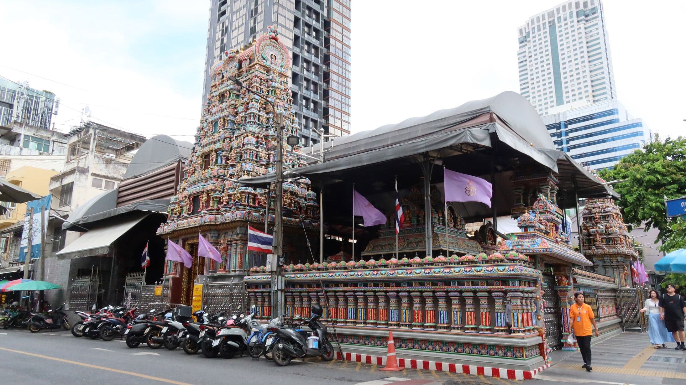 Colorful Hindu temple at Wat Khaek Silom in Bangkok