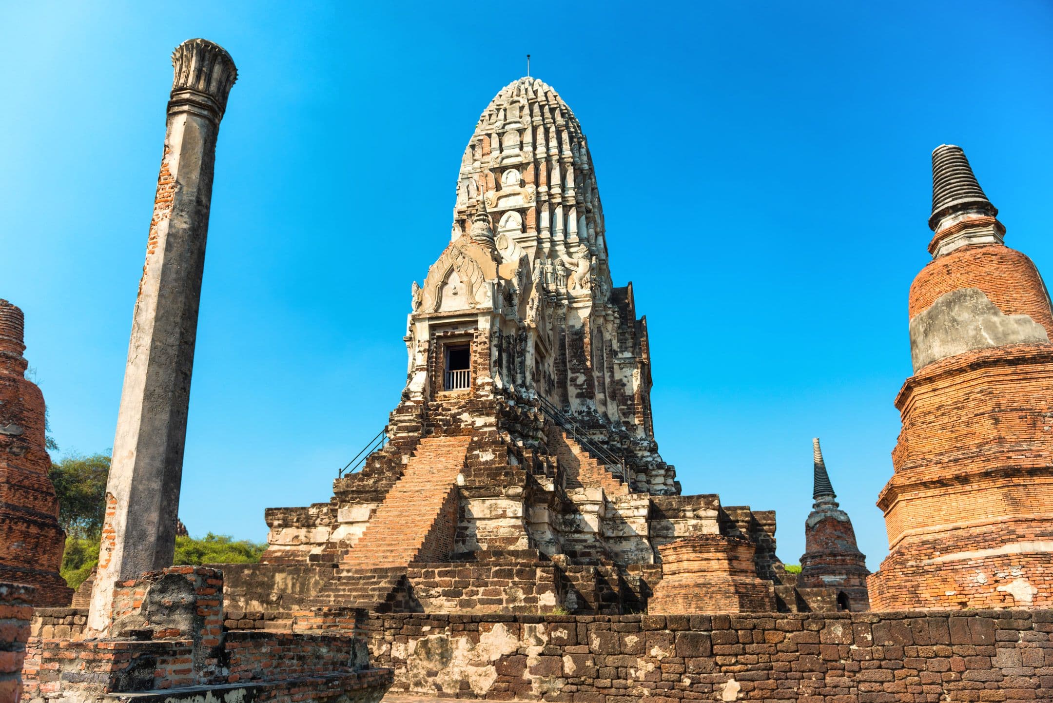 Wat Ratchaburana Guide in Ayutthaya
