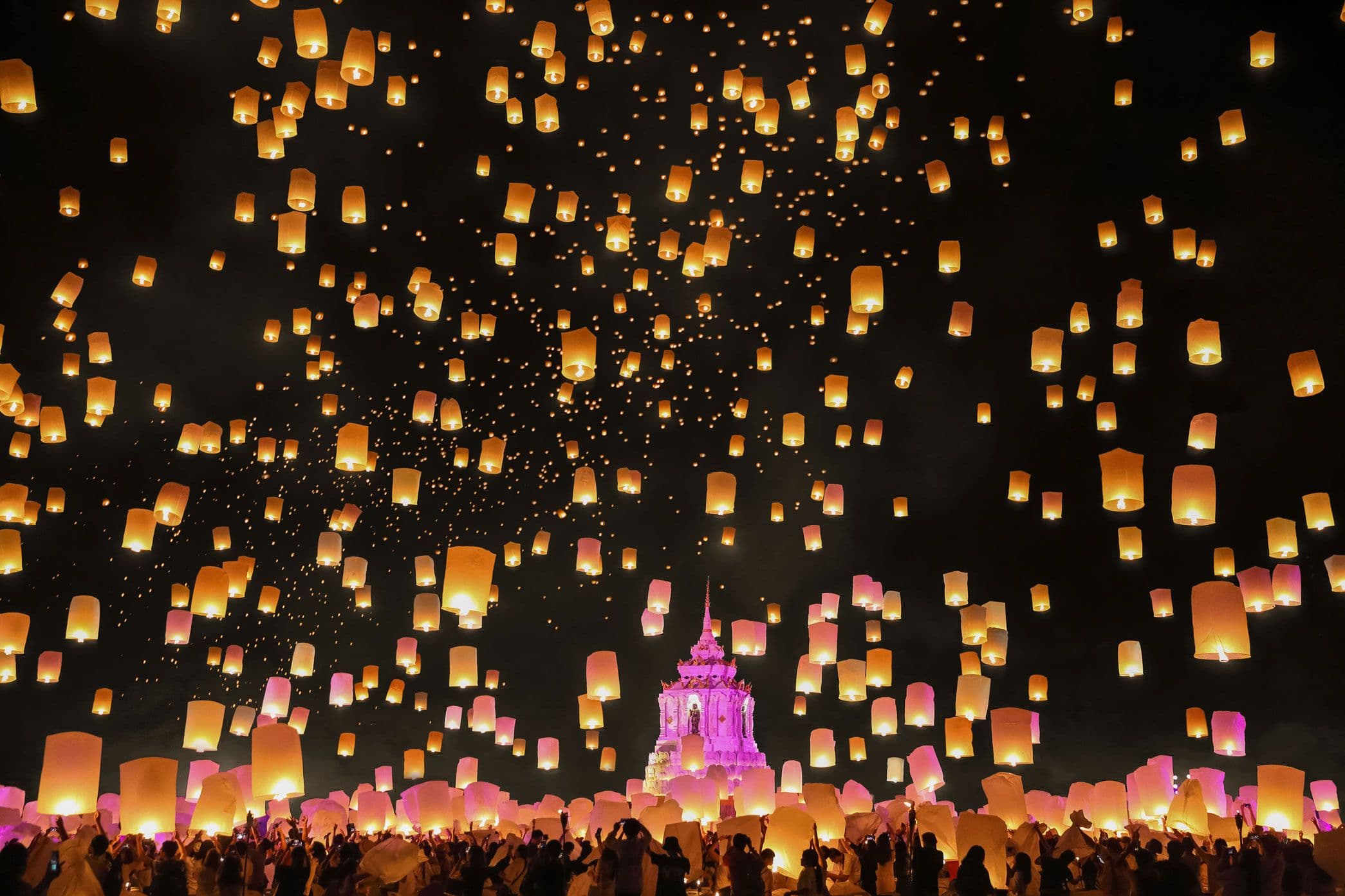 Yi Peng lantern festival in Chiang Mai
